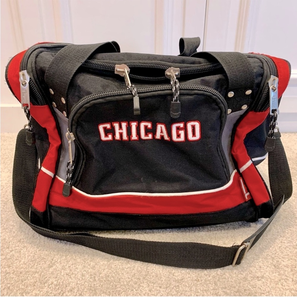 CHICAGO DUFFEL BAG CARRY ON BAG IN BLACK AND RED COLOUR